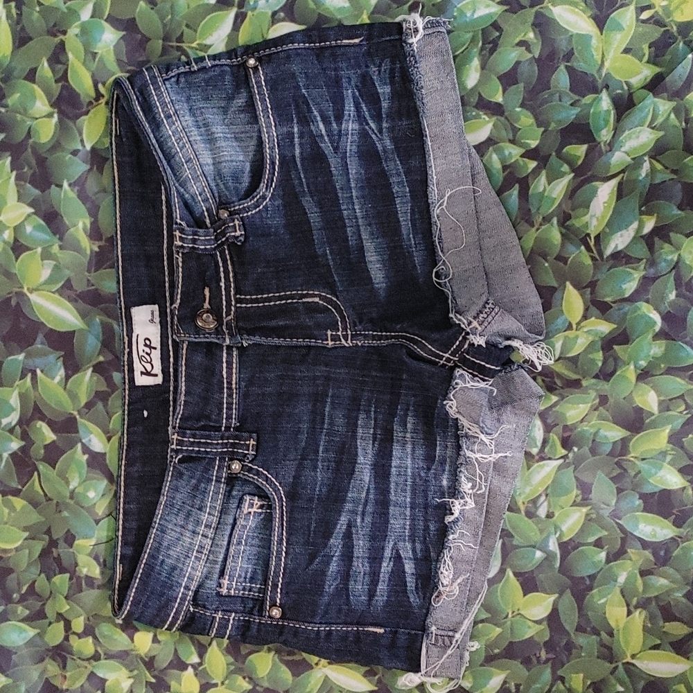 Klip jeans shorts dark wash distressed frayed size 3 embroidered stiched pockets